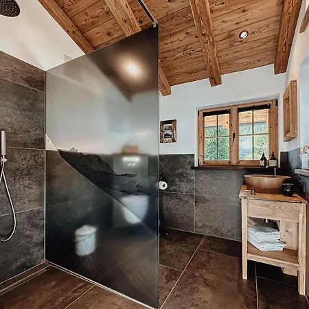 Chalet Nordic Modern Retreat